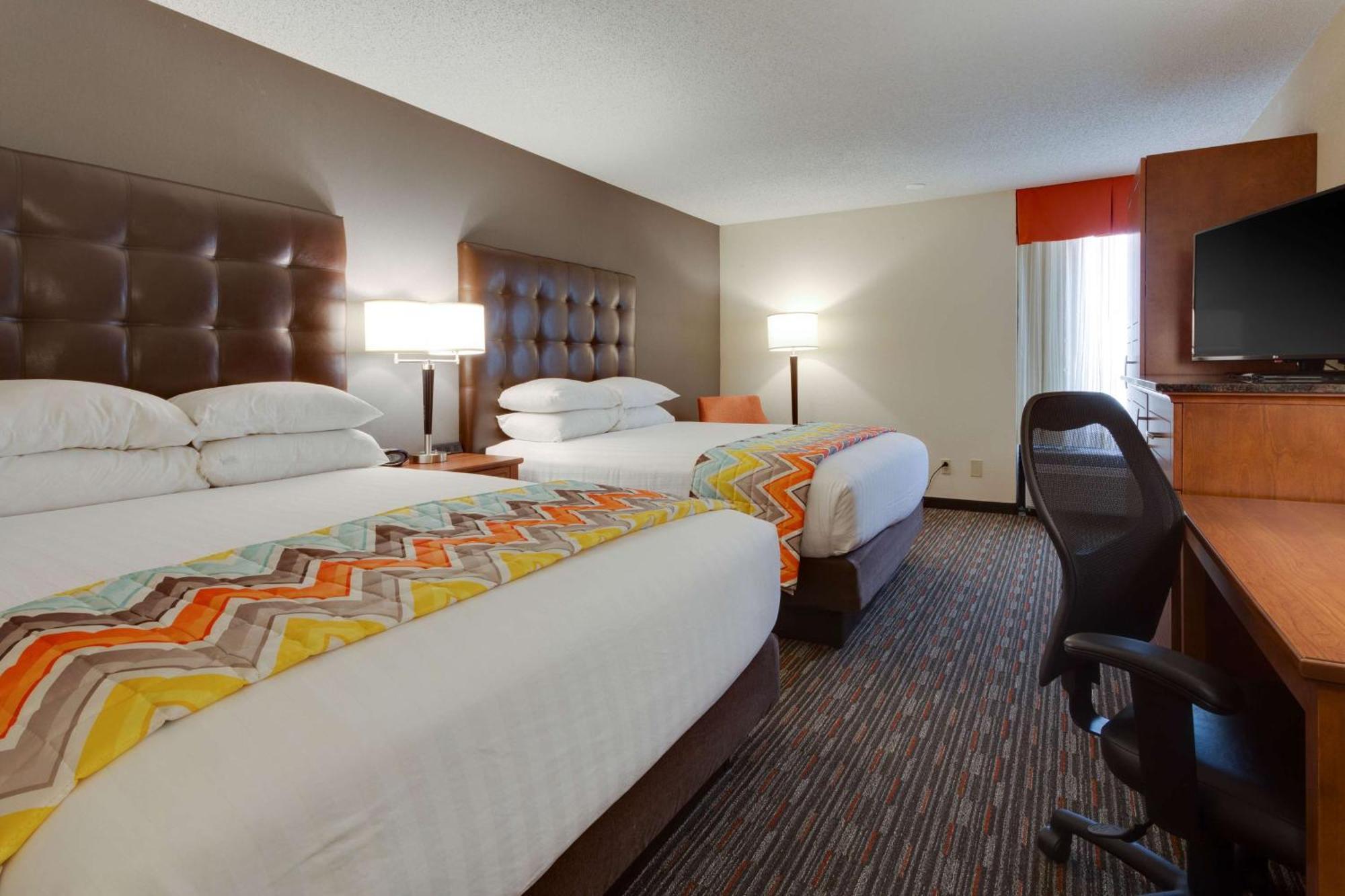 Drury Inn & Suites Columbia Stadium Boulevard Ngoại thất bức ảnh