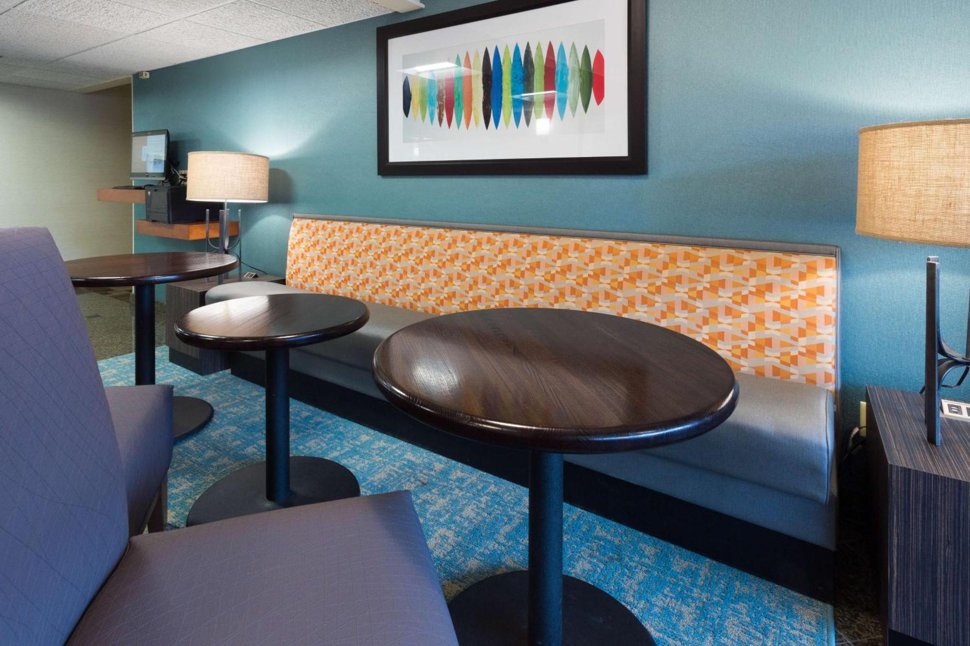 Drury Inn & Suites Columbia Stadium Boulevard Ngoại thất bức ảnh