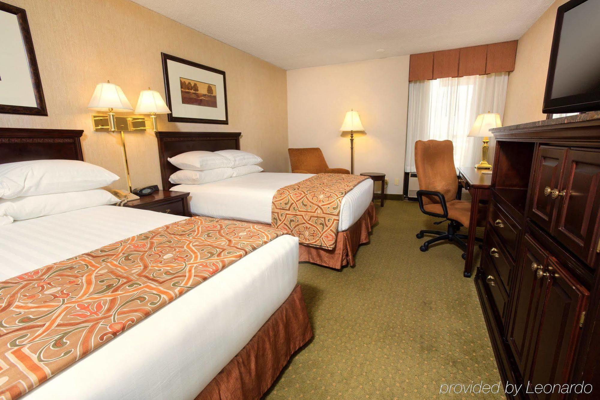 Drury Inn & Suites Columbia Stadium Boulevard Ngoại thất bức ảnh