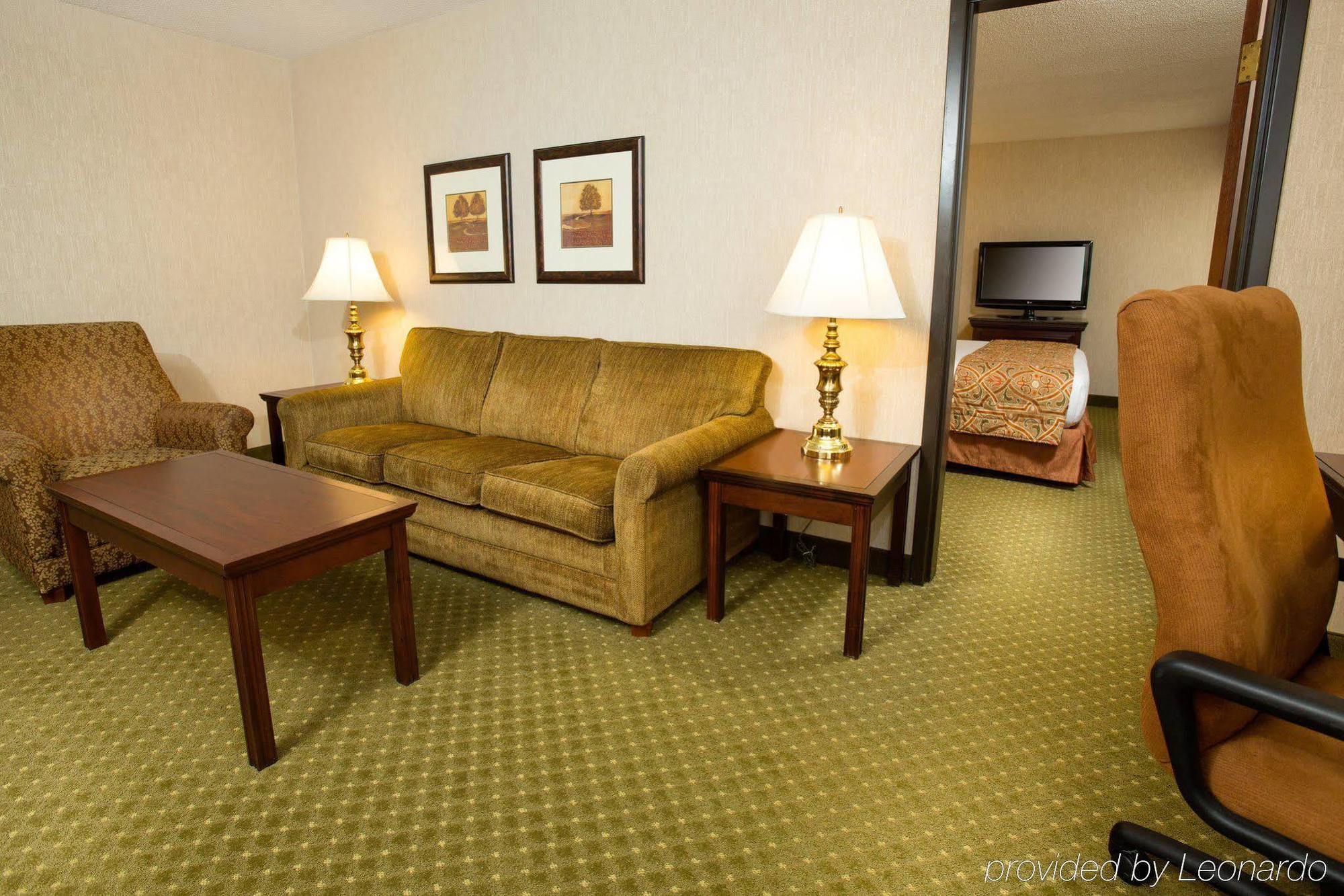 Drury Inn & Suites Columbia Stadium Boulevard Ngoại thất bức ảnh